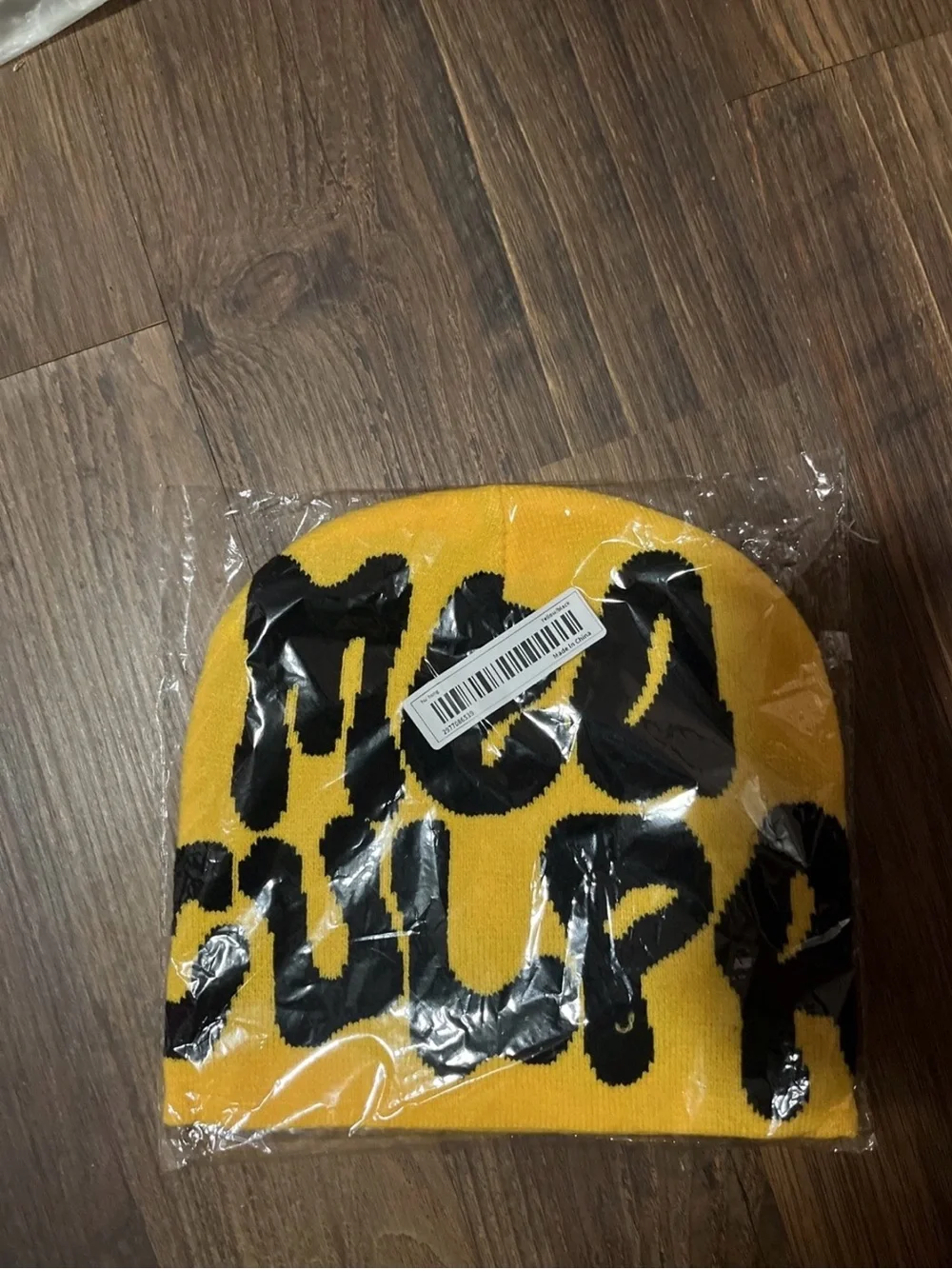 Mea Culpa Graffiti Knit Beanie – Y2K Style Unisex Winter Hat, Yellow & Black